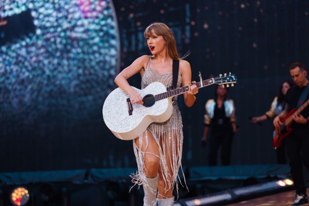 &#8216;Cháy&#8217; vé bay, khan hiếm tour đi Singapore xem Taylor Swift