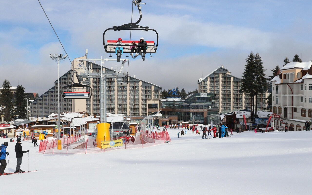 Khu nghỉ dưỡng Borovets tại Bulgaria. Ảnh: Alamy