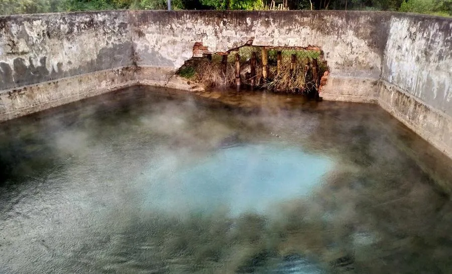 Bàn Thạch: Suối Nước Nóng Tự Nhiên Giữa Đồng Lúa Đà Nẵng – Khoảnh Khắc Bình Yên Cho Tâm Hồn