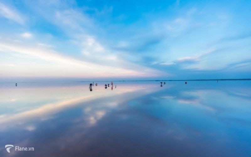 Biển Vô Cực Hưng Yên: Nơi Biển Trời Hòa Một, Vẻ Đẹp Khiến Lòng Ngẩn Ngơ