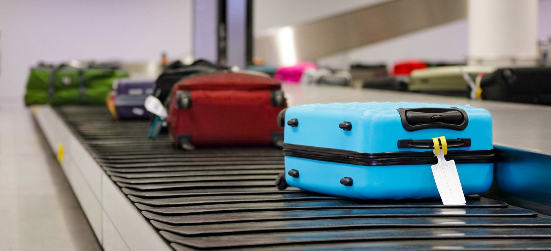 Vali trên cân hành lý