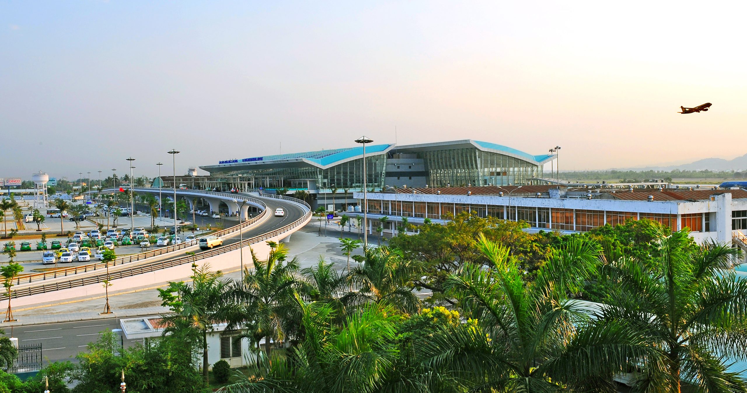 Chuyện nhỏ ở sân bay Đà Nẵng: Khi vẻ đẹp thành phố gặp gỡ phép lịch sự của mỗi người lữ hành