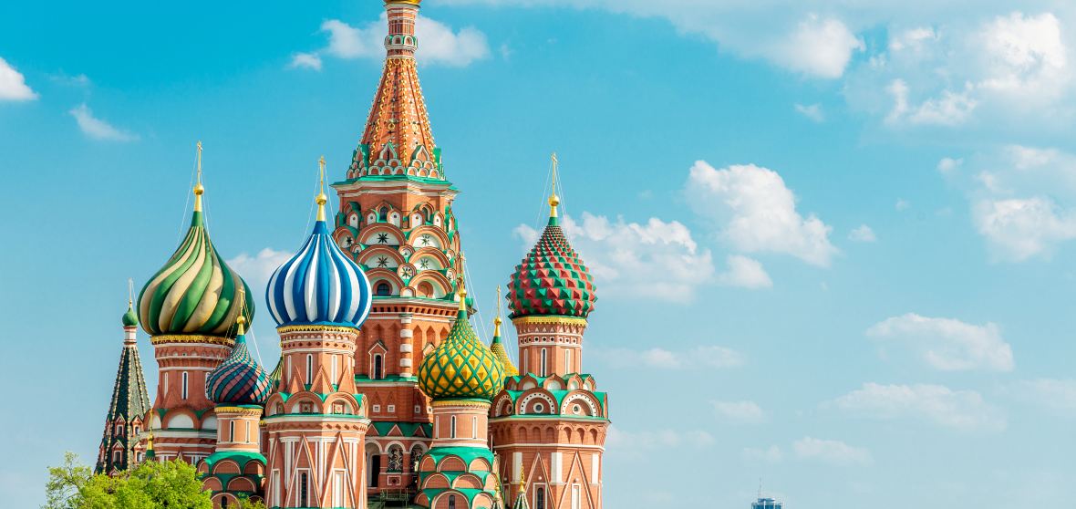 Quảng trường Đỏ và Nhà thờ Thánh Basil ở Moscow