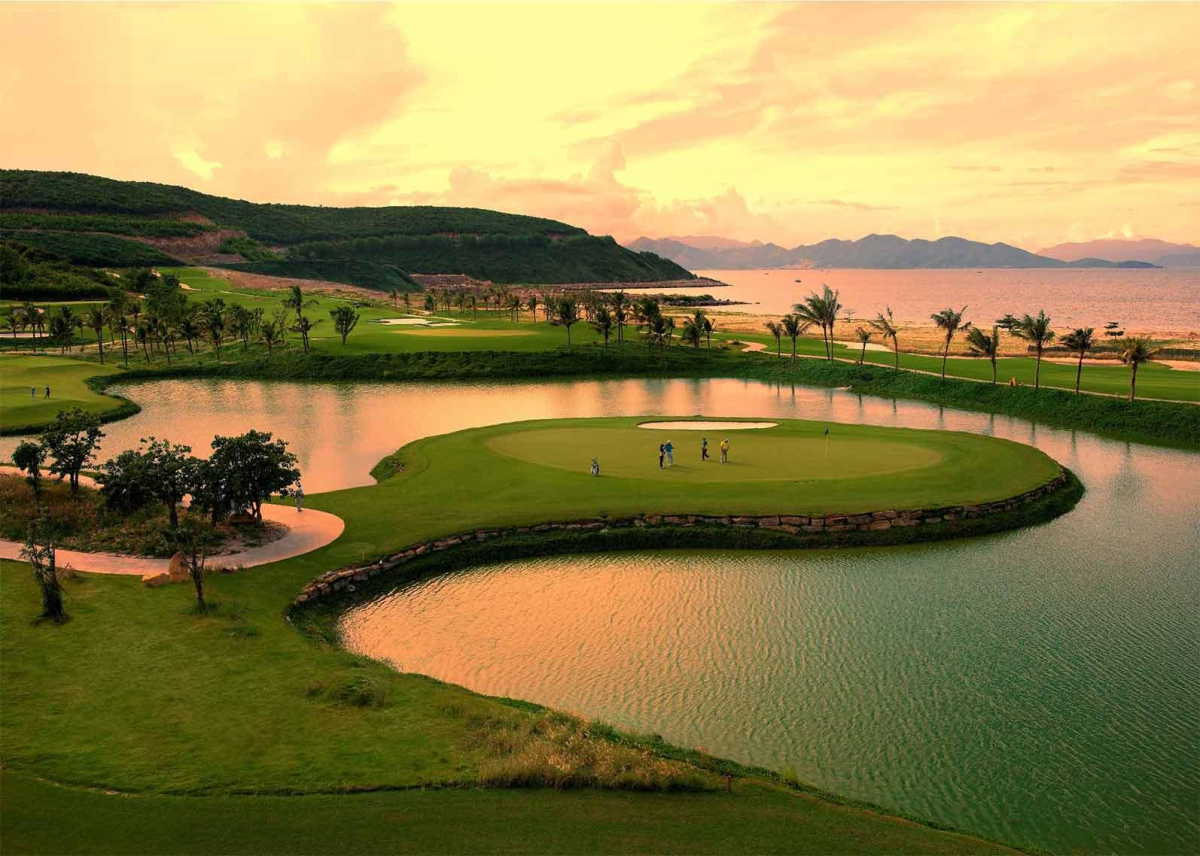 Sân golf Phú Quốc. Ảnh: Corona Resort & Casino