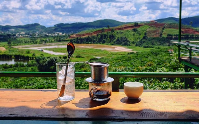 Một góc quán cà phê lãng mạn