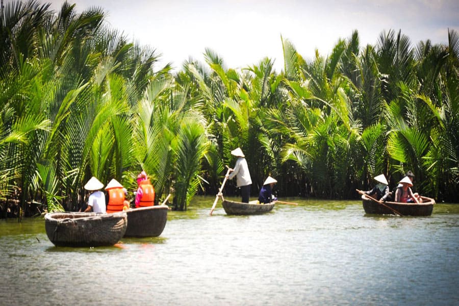 Khung cảnh làng quê Cẩm Thanh