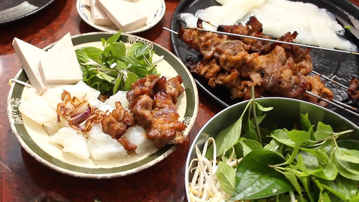 Bánh mì heo quay giòn rụm