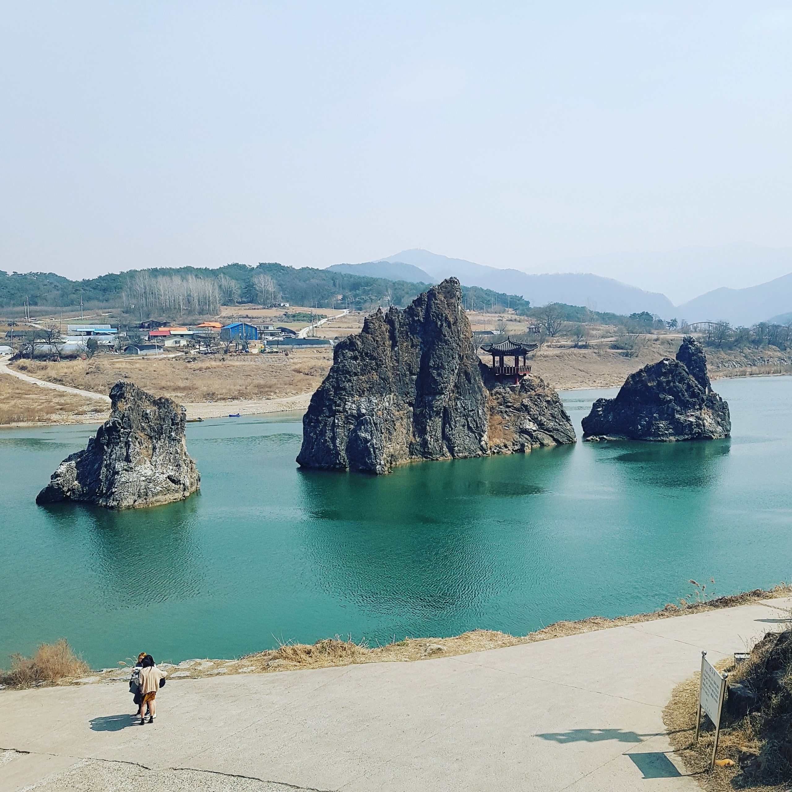 Toàn cảnh Danyang từ Mancheonha Skywalk