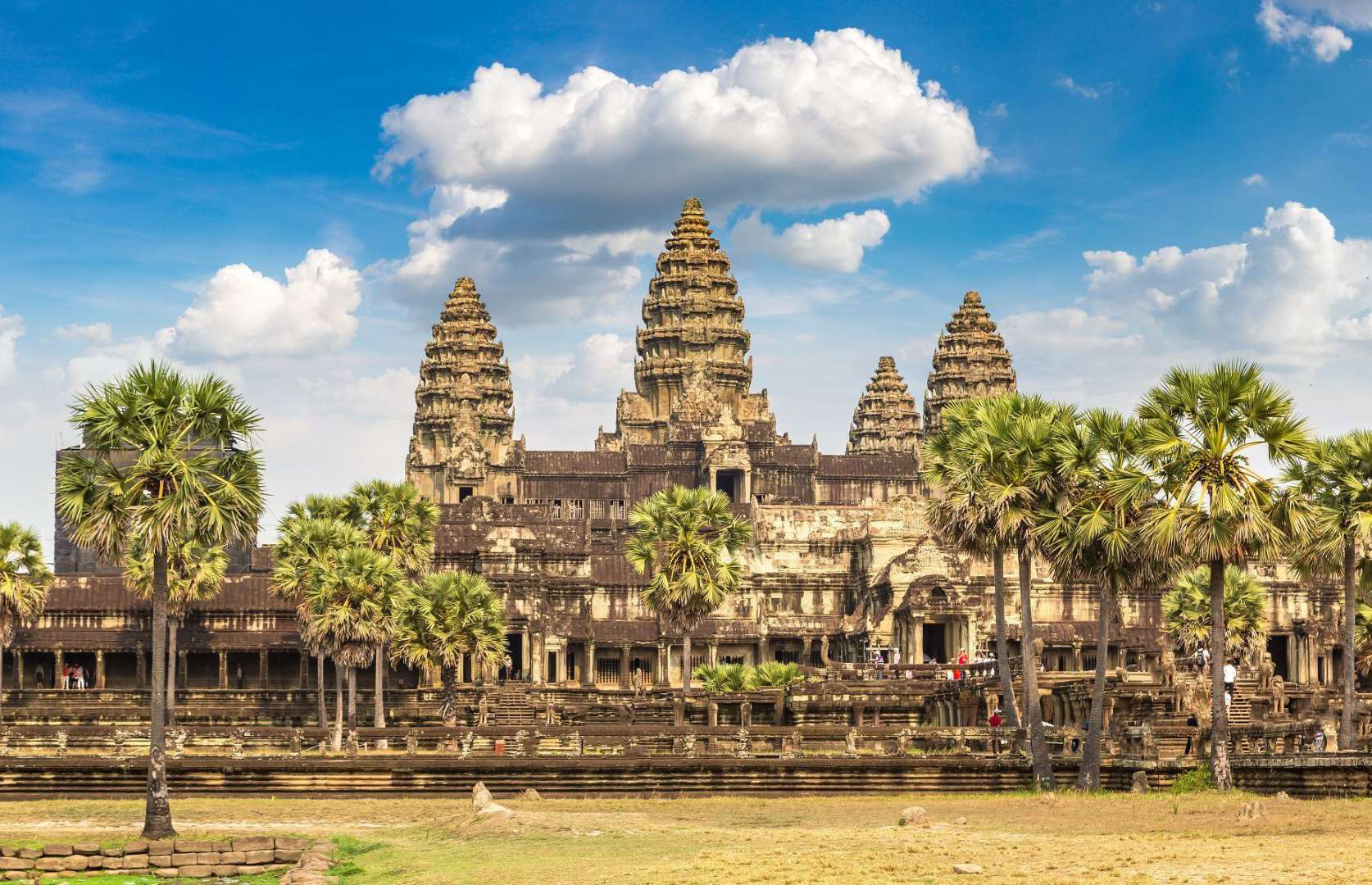 Trưng bày về di tích lịch sử