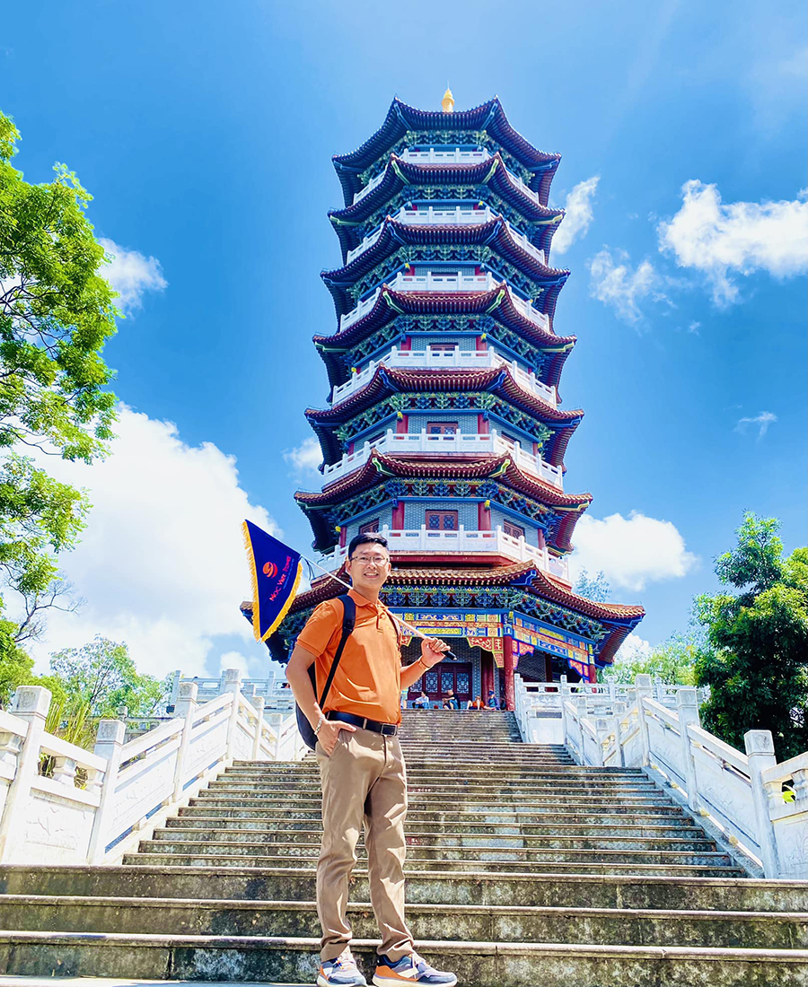 Tháp Vạn Xương ở Đông Hưng