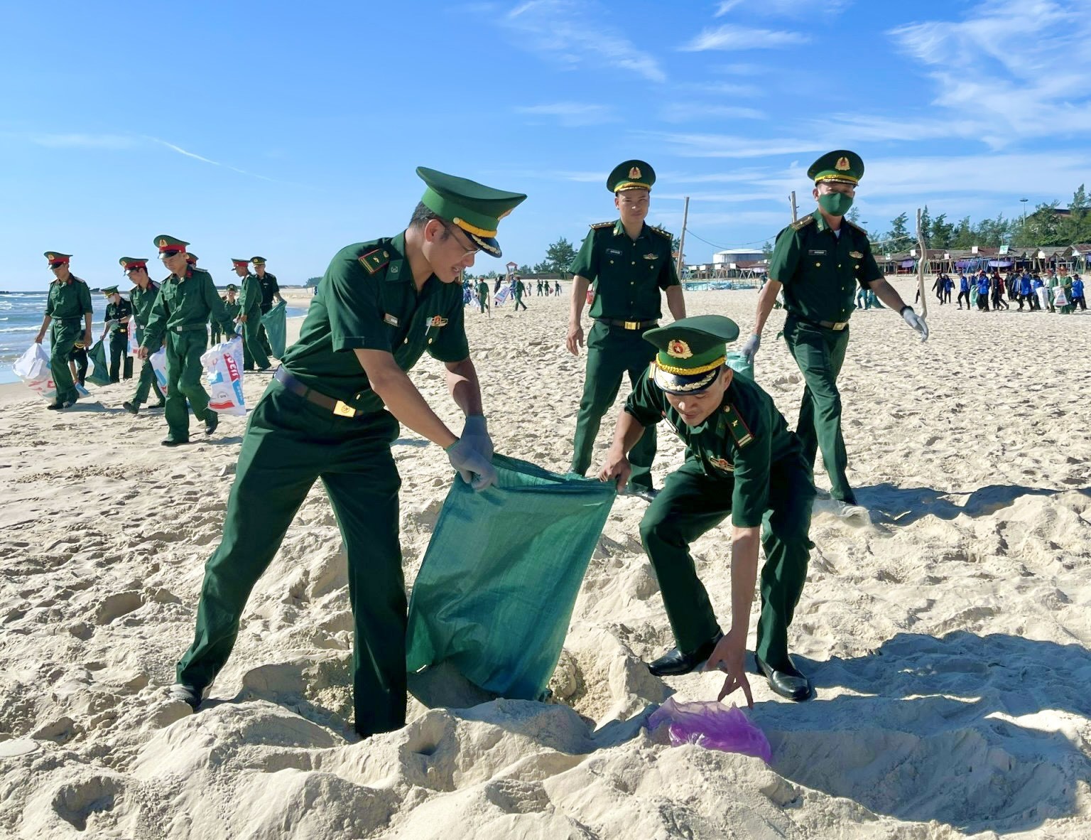 Bên trong giàn khoan hiện đại, tiện nghi
