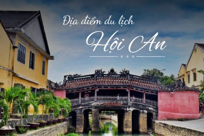 Thuyền hoa đăng trên sông Hoài Hội An về đêm