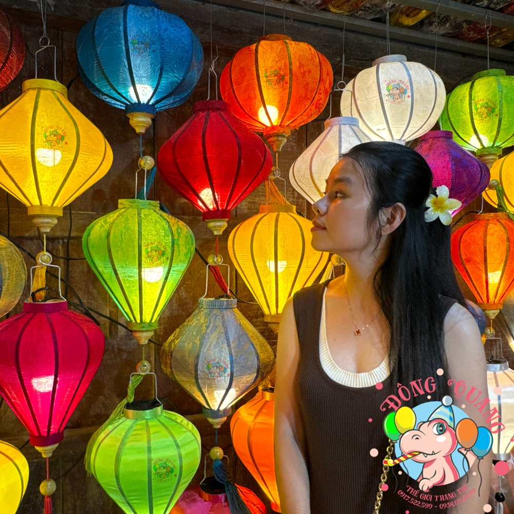Toàn cảnh phố cổ Hội An với kiến trúc độc đáo và dòng sông Hoài