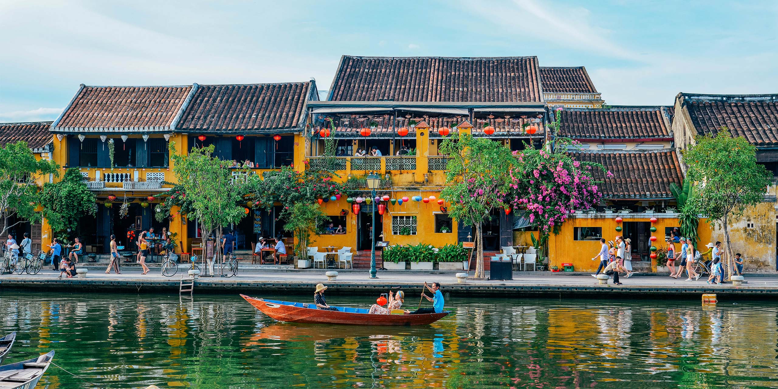Hoàng hôn trên sông Hoài ở Hội An