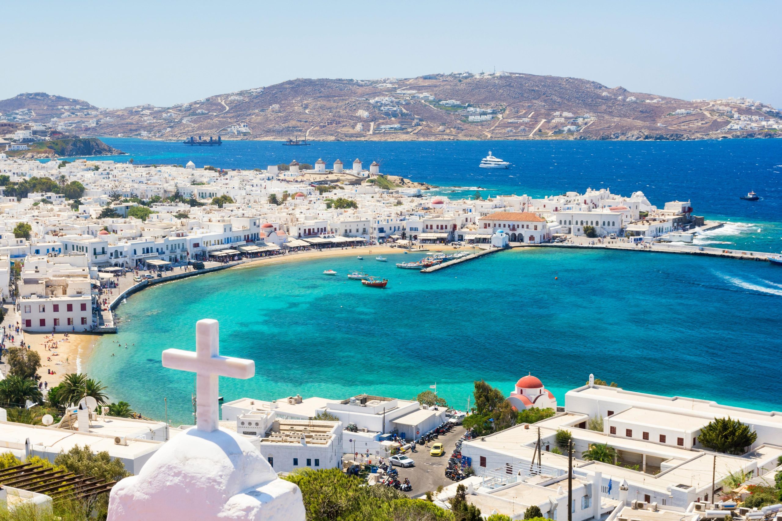 Cổng Portara ở Naxos lúc hoàng hôn