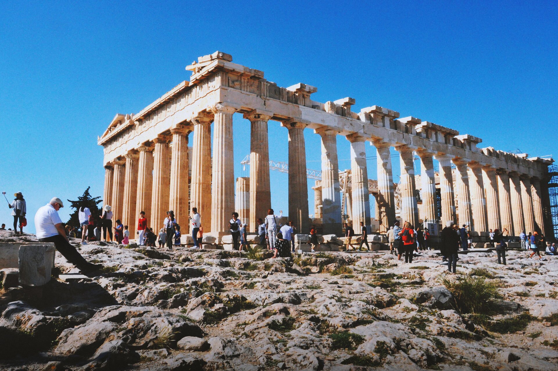Du thuyền ngắm hoàng hôn ở Santorini