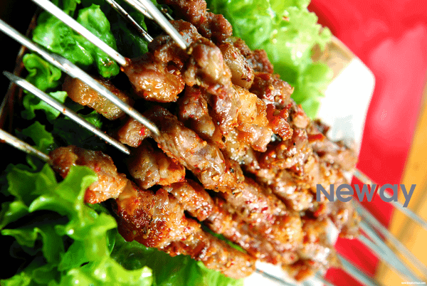 Lợn mán Tam Đảo nướng xiên