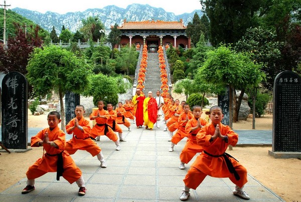 Cổng Thiếu Lâm Tự cổ kính