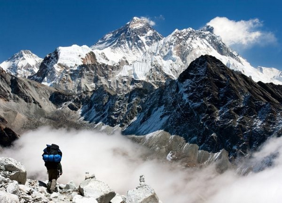 Luôn đi theo đoàn khi trekking