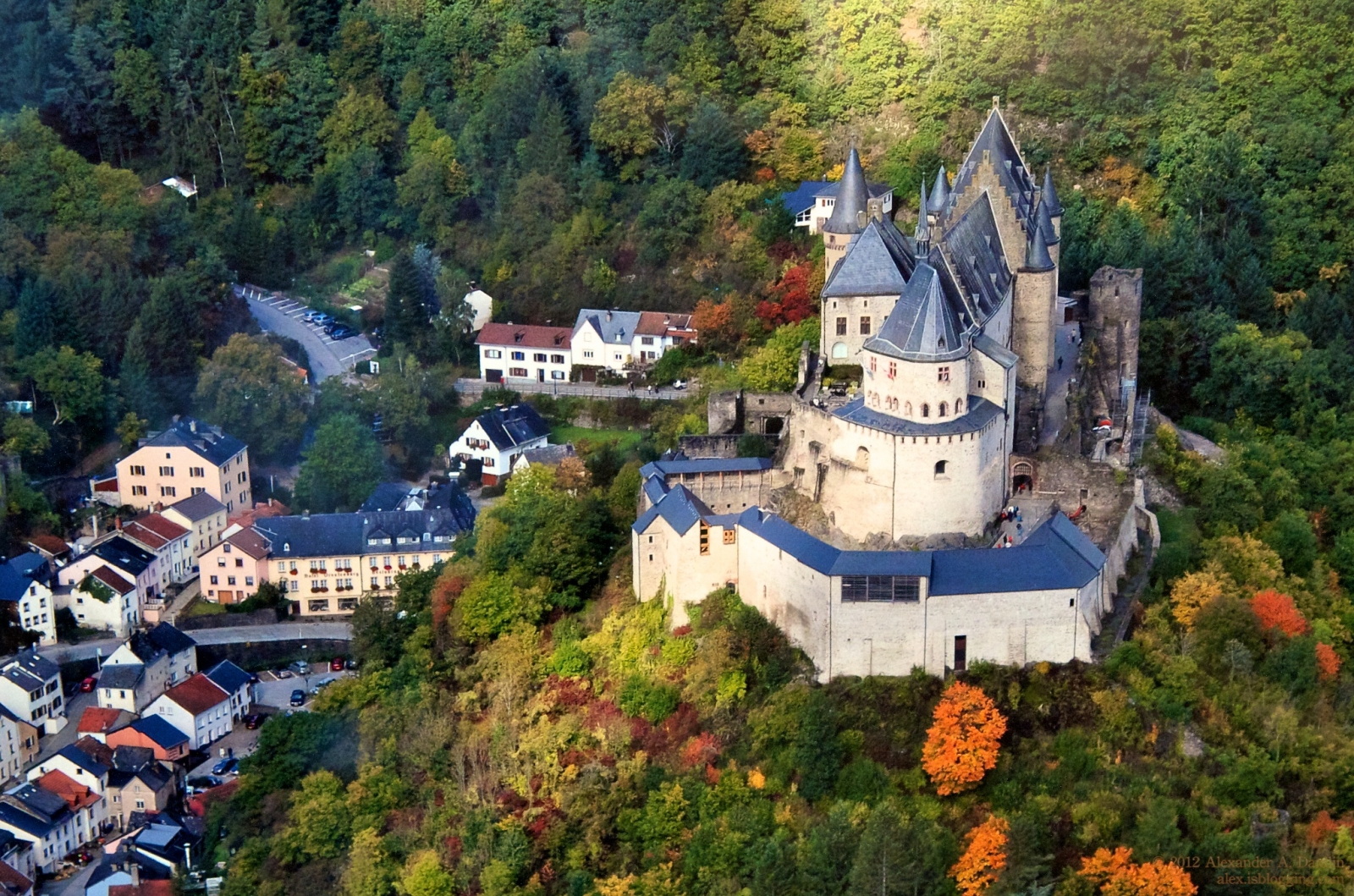 Toàn cảnh Luxembourg City từ trên cao