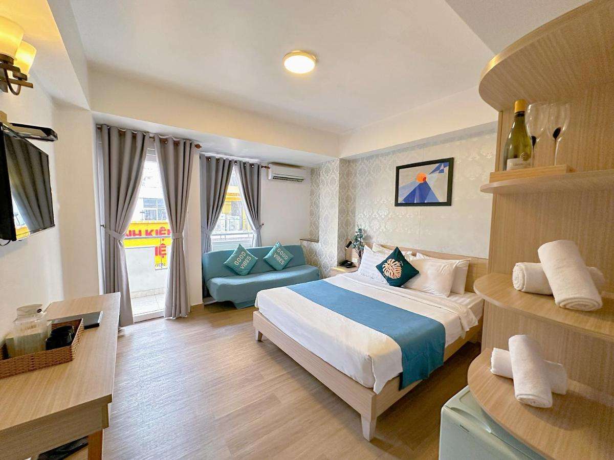 Yat Lai Hotel