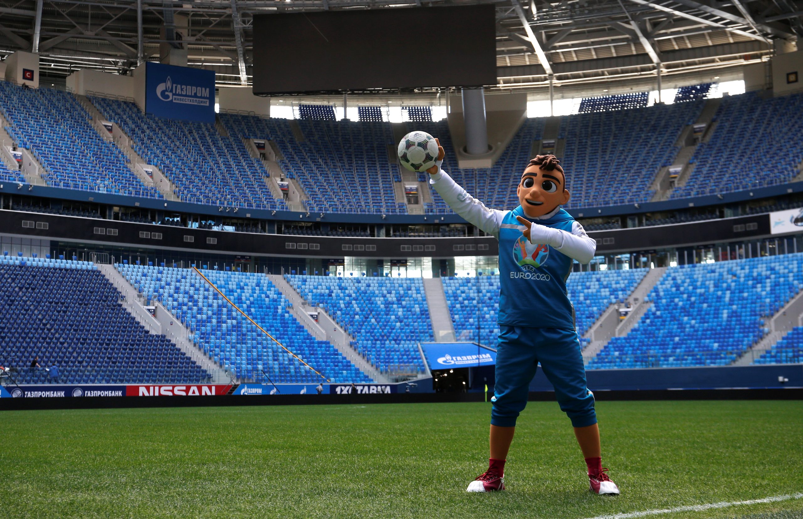 Không khí sôi động của trận đấu Euro 2020