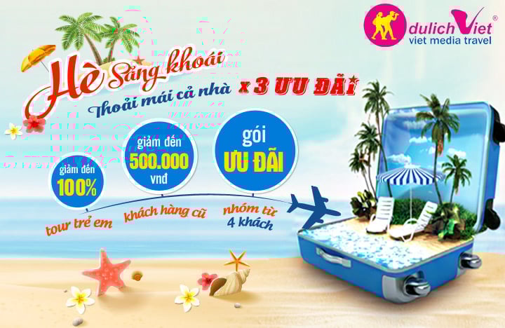 Du khách tận hưởng trải nghiệm du lịch