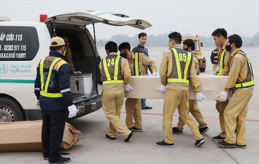 Thủ tục đưa tro cốt đi máy bay