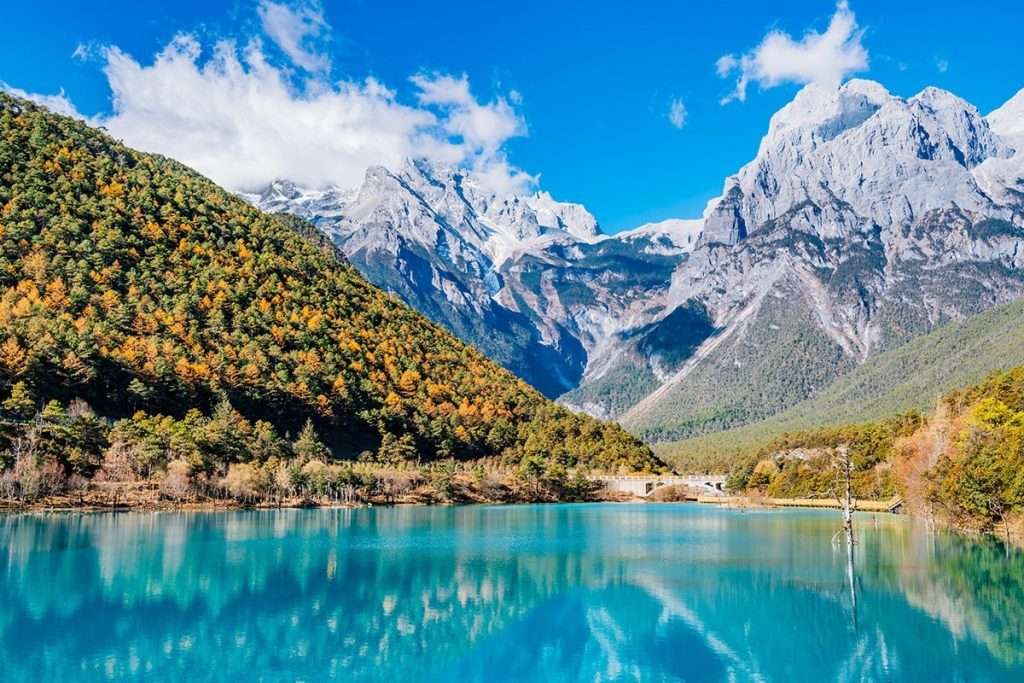 Tu viện Tùng Tán Lâm uy nghi