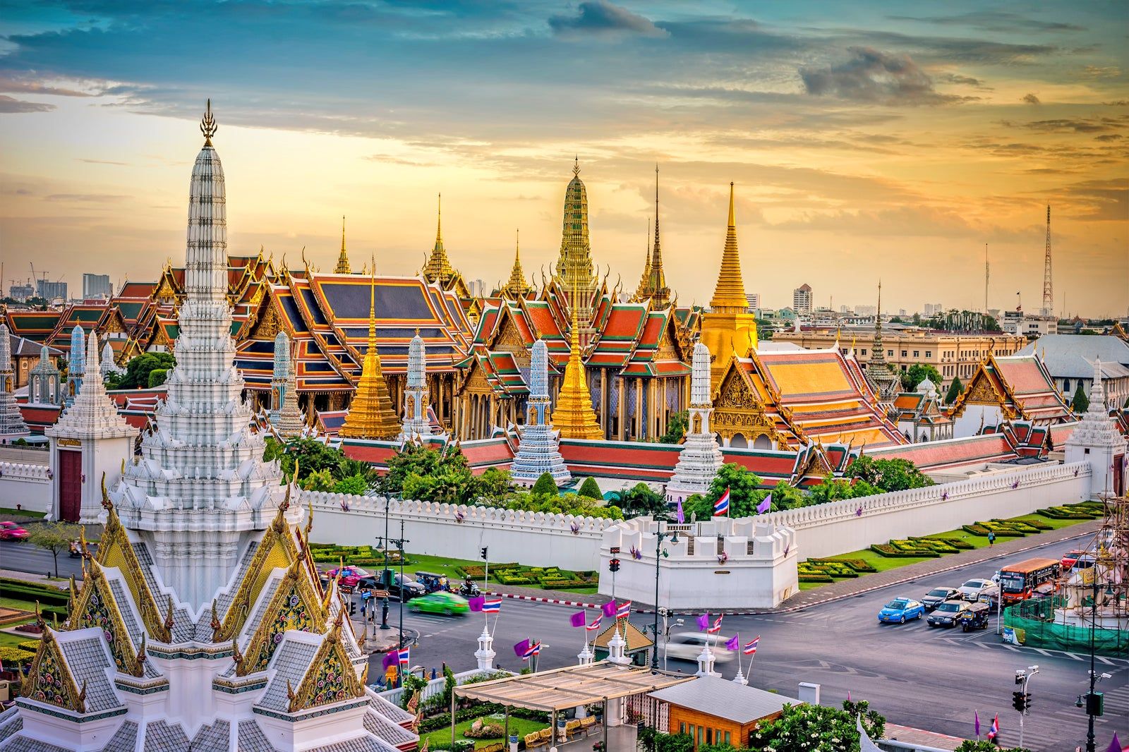 Tàu điện ngầm và thành phố Bangkok