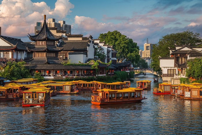 Hồ Nhĩ Hải và núi Thương Sơn ở Đại Lý