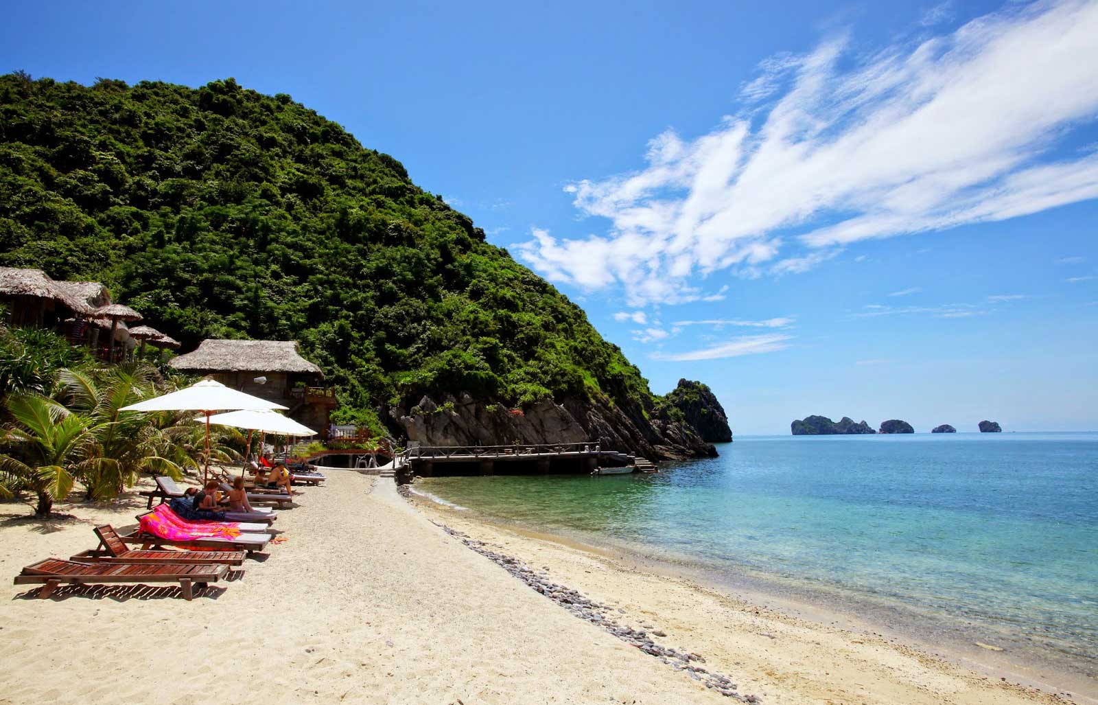 Cảnh Vịnh Lan Hạ từ Pháo đài Thần công