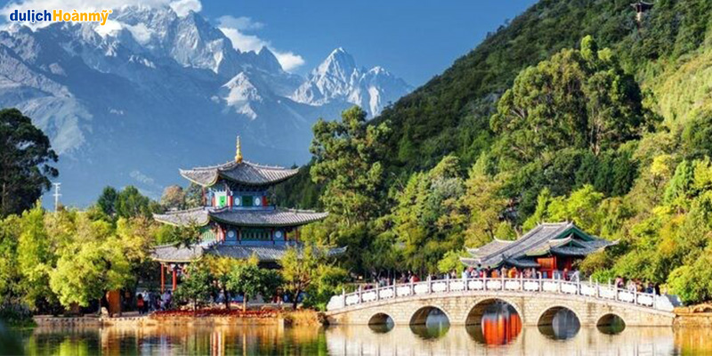 Vương Quốc Hoang Dã Lệ Giang: Chốn Cổ Tích Kỳ Lạ Đến Đáng Sợ Hay Độc Đáo Khó Tin?